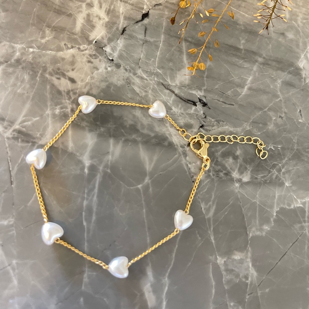 NEW Gold Plated Pearl Heart Bracelet